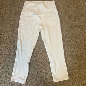 white capri Lululemon leggings